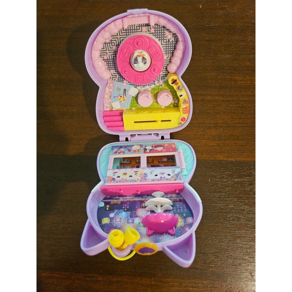 Polly Pocket Sushi‎ Shop Cat Compact, Japanese Sushi-Themed